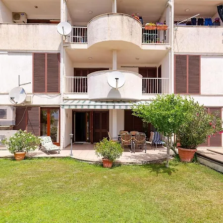 Apartments Mrs Brightside-2