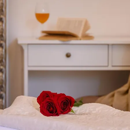 Summer breeze luxury rooms-3