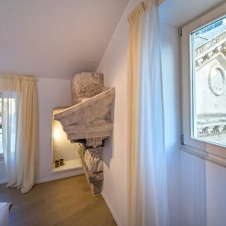 Apartment Roman Heritage-3