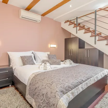 Palace Suites Heritage Hotel - Adults Only-2