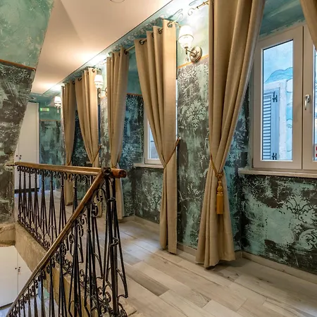 Plaza Marchi Old Town - Mag Quaint & Elegant Boutique Hotels-3