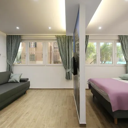 Studio Apartments 4 You In Split-3