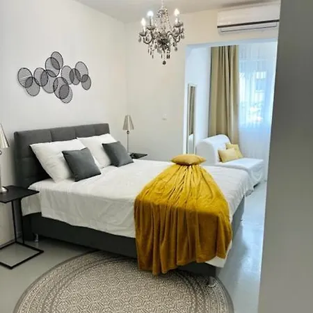 Guest House Lana 1-2