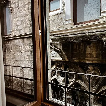 Borna And Franko Rooms Split City Centre-3