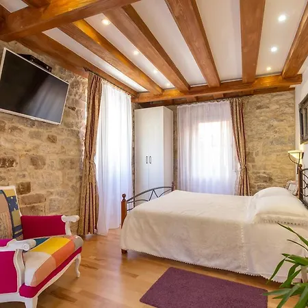 Studios Aurelia Palace-3