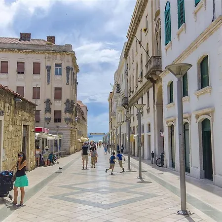 Old Town Split Apartment Alea-2