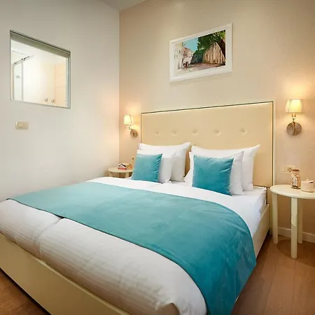 Marmont City Rooms-3