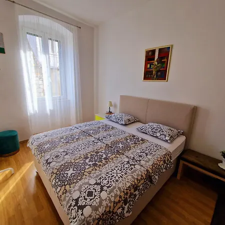 Downtown Apartment Nora-2