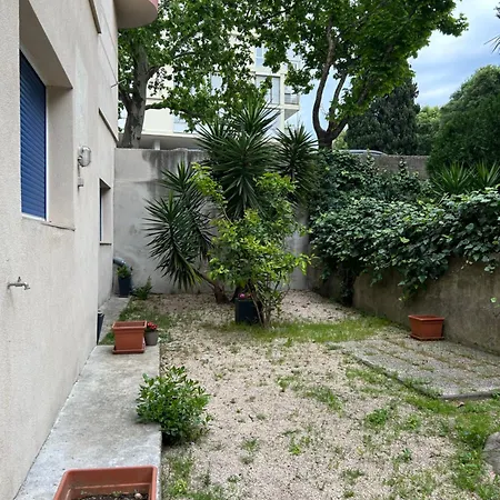 Split Urban Getaway Double Room-2