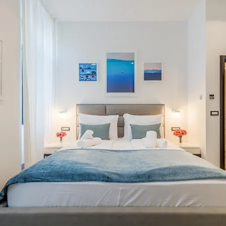 Tango Luxury Rooms-2