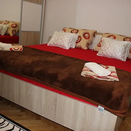 Deluxe Apartment Manuela With Balcony Top Center Split-3