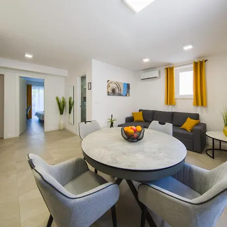 A-More Apartment-3