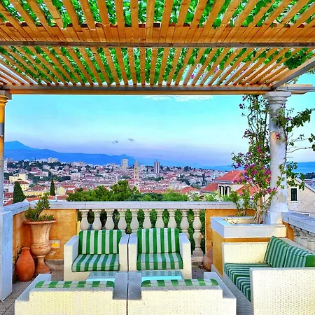 Villa Marjan - 3 Bdr, 3 Bath, Parking-2