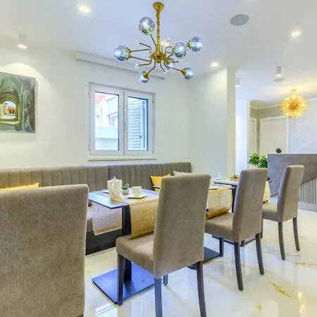 Rooms Luxury - City Centar-3