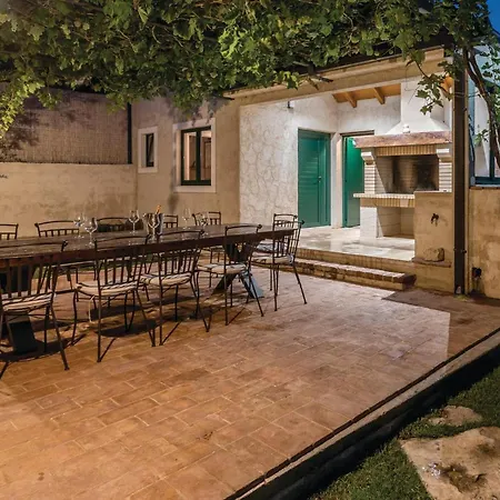 Luxurious Home In Split-3