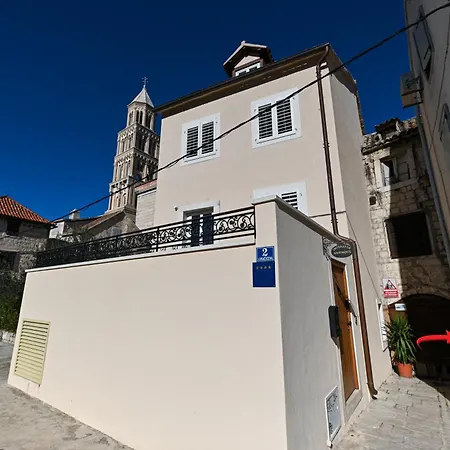 Apartments Posejdon & Neptun-3
