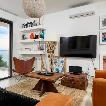 Gallery Luxury Suites & Rooms-Only Adults-2
