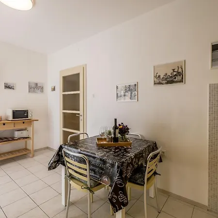Downtown City Apartment-2