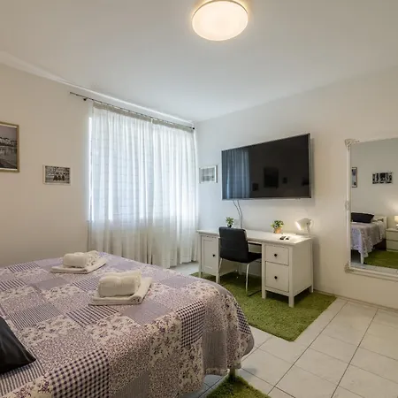 Downtown City Apartment-3