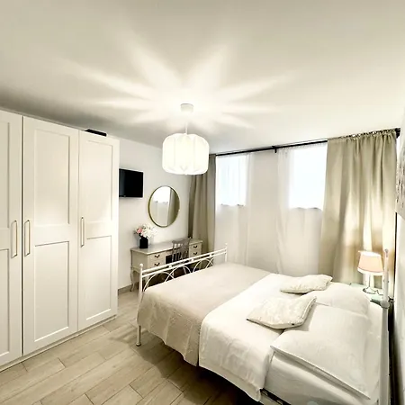 Charming Apartment In Split Center-3