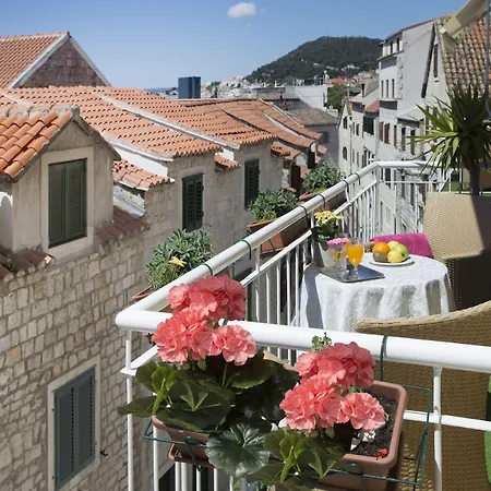 Royal Suites-3