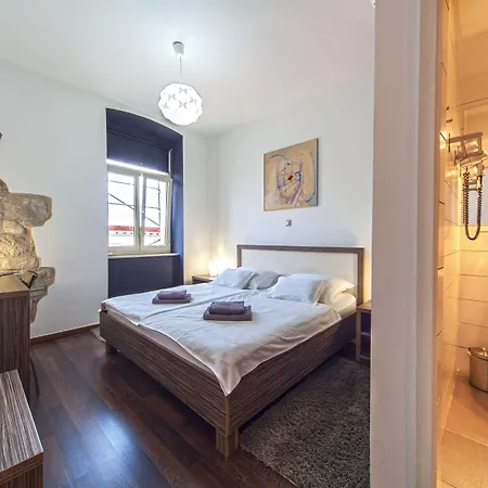 Marmontova Luxury Rooms-2