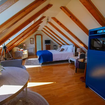 Boutique Guest Accommodation Zephyrus-3