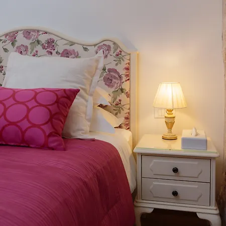 Priska Heritage Rooms (Adults Only)-3