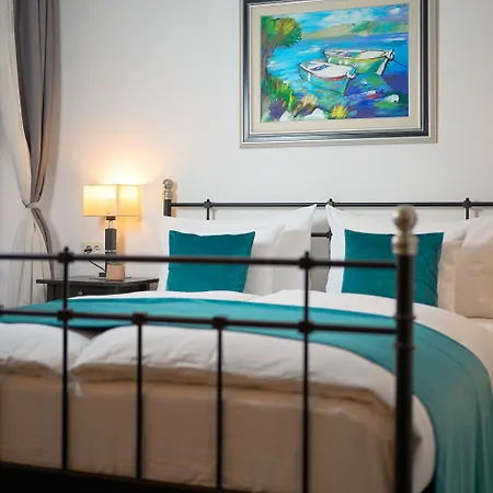 Perla Luxury Rooms-3