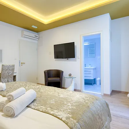 Luxury Rooms Floramye (Adults Only)-2