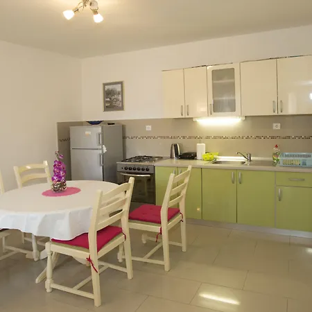 Apartment Pera-3