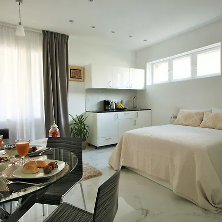Split Centre Vivere Apartment-3