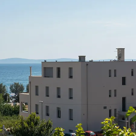 Luxury Rooms Near The Beach-3