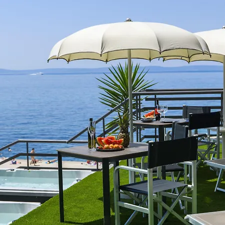 Via Mare Luxury Rooms-3