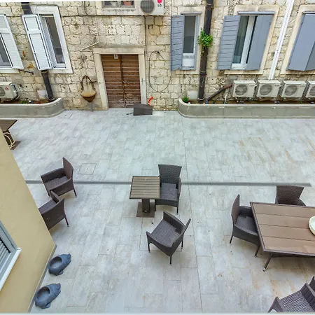 Irini Luxury Rooms-3