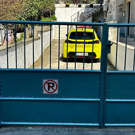 Ayre Apartman Split - Free Private Parking-2