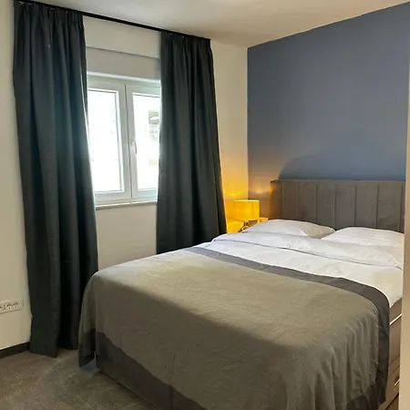 Hotel Elu Iris-3