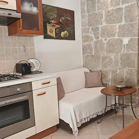 Apartments Spiro-3