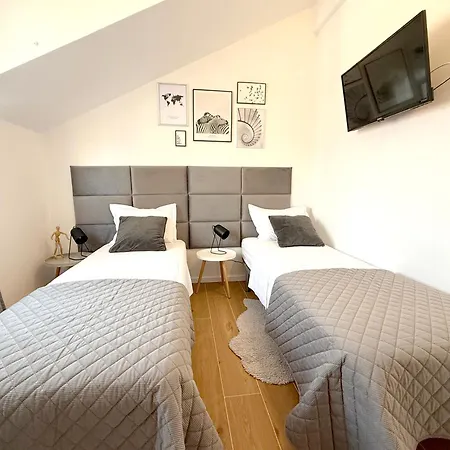 Marjan Hill Apartment - Close To Center & Garage-2