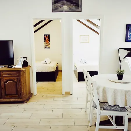Sugar Suite,Self Check In,Split City Center!!-2