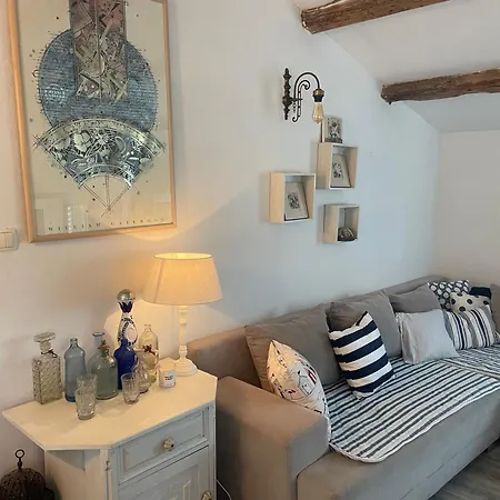 Apartment Vintage Art-2