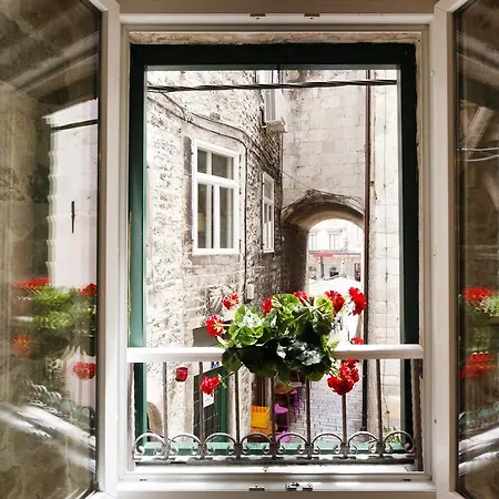 Apartment Stone-2