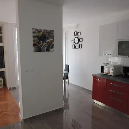 Apartment Ivana-2