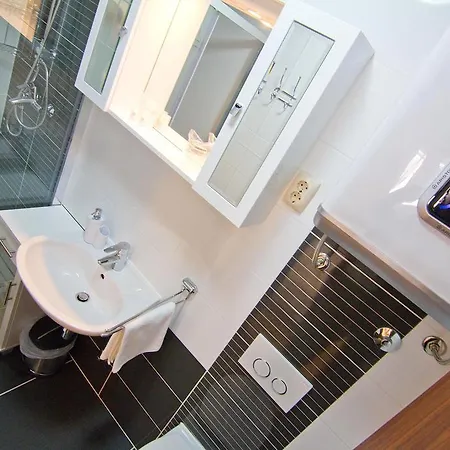 Luxury Old Town Suites-2