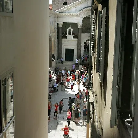 Palace Augubio-3