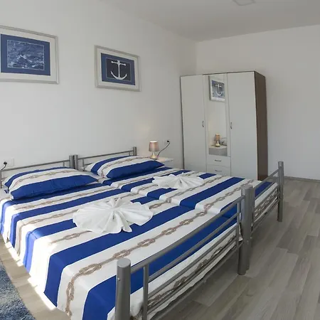 Apartments Sevilja-3