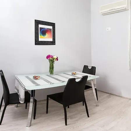 Pavelin Apartments-2