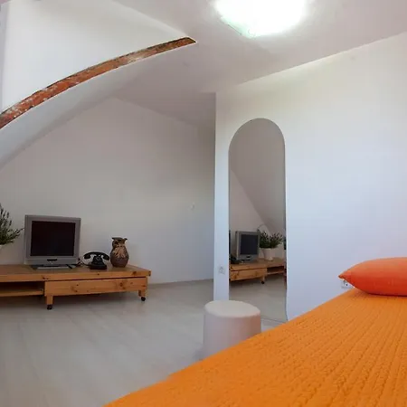Apartments Antica-2