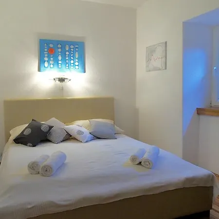 Apartment Nika-3