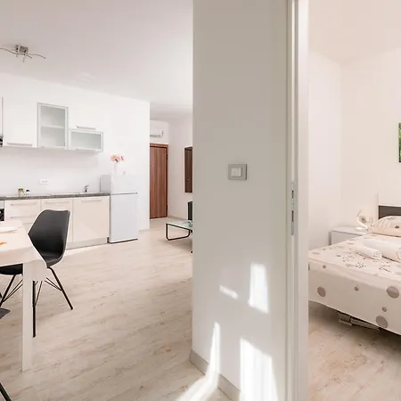 Apartment Linda-2